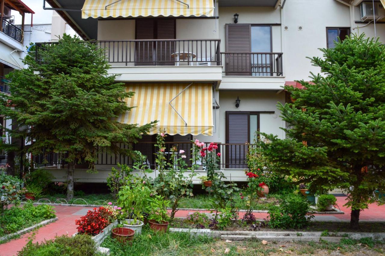 Manos Kritikakis Apartments Platamonas Exteriör bild