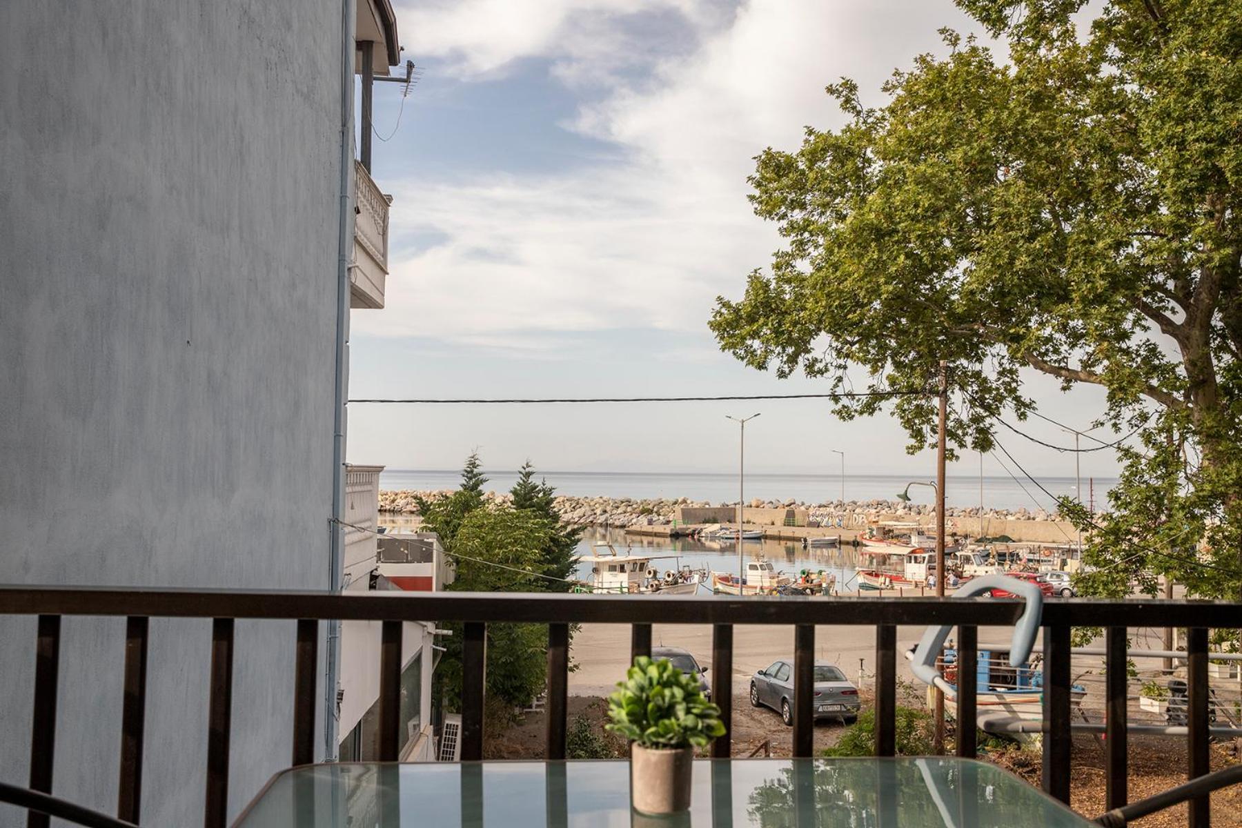 Manos Kritikakis Apartments Platamonas Exteriör bild